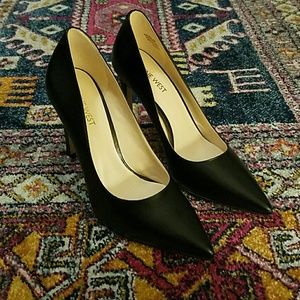 Nine West Classic Black Pumps